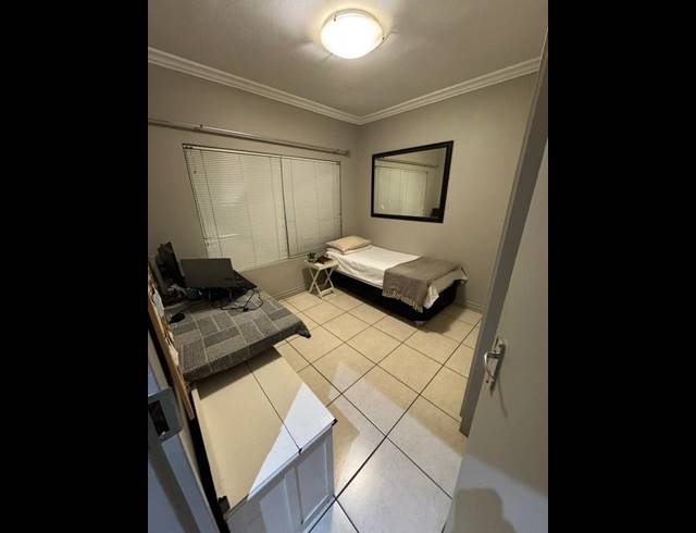 2 BEDROOM PROPERTY TO RENT IN DIE BULT